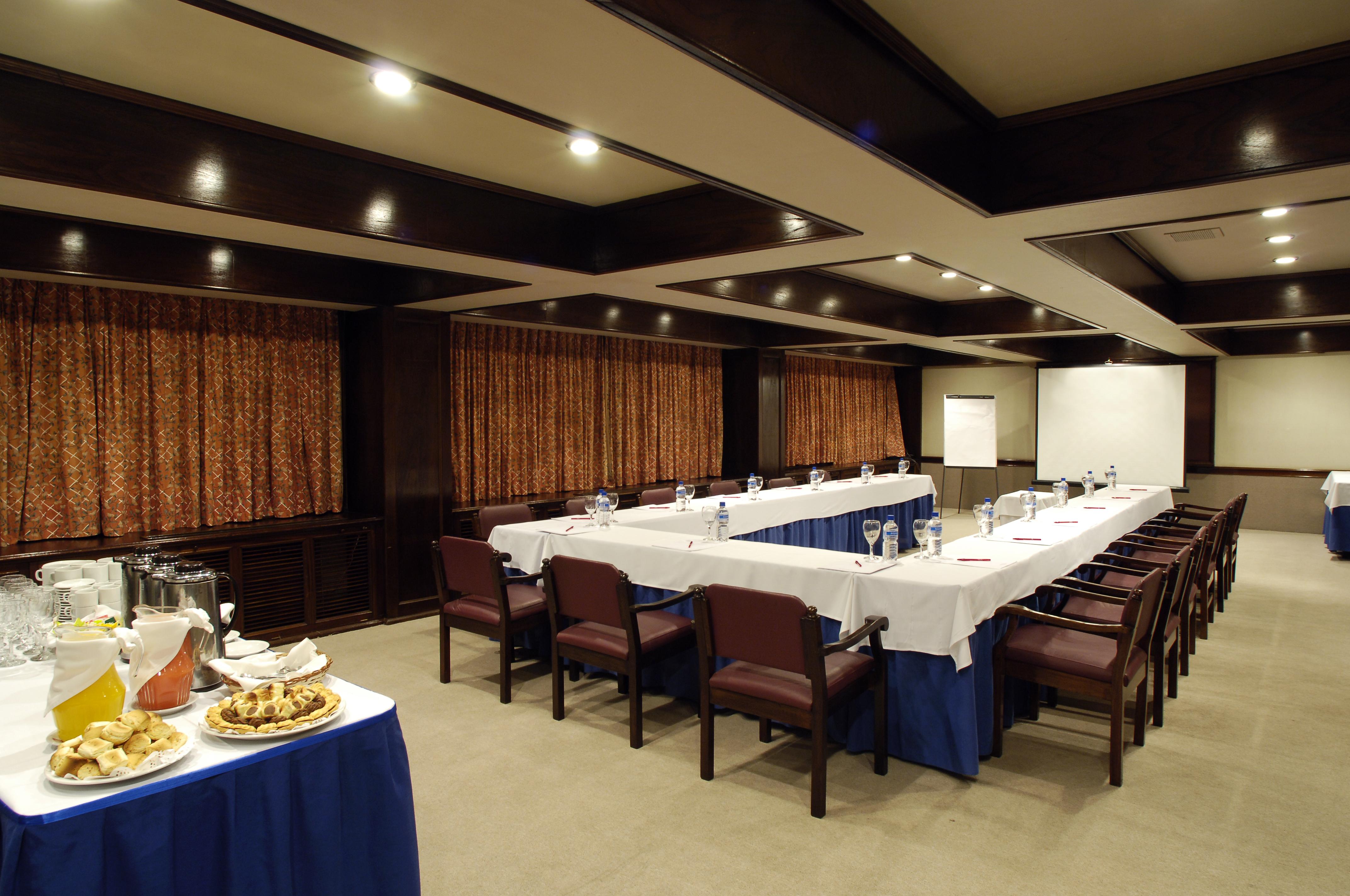 Yacht & Golf Club Paraguayo, A Tribute Portfolio Resort Lambare Exterior photo